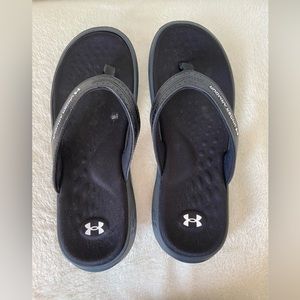 Women’s under armor flip flops. Size 7